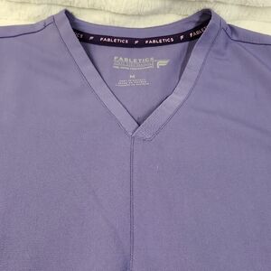 Fabletics Lilac Scrub Top (Wisteria), Medium NWOT